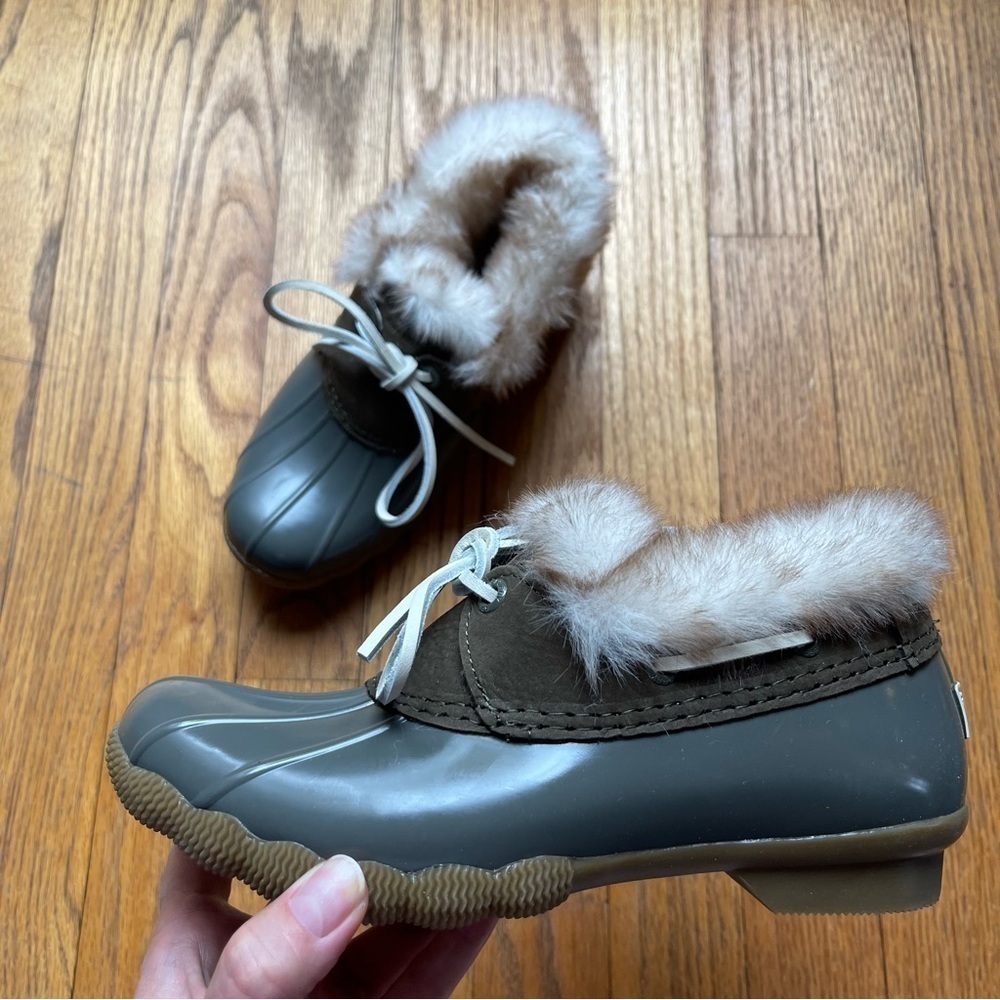 Sperry Womens Saltwater 1 Eye Cozy Green Faux Fur Duck Boot STS58967 Sz 5 NWT